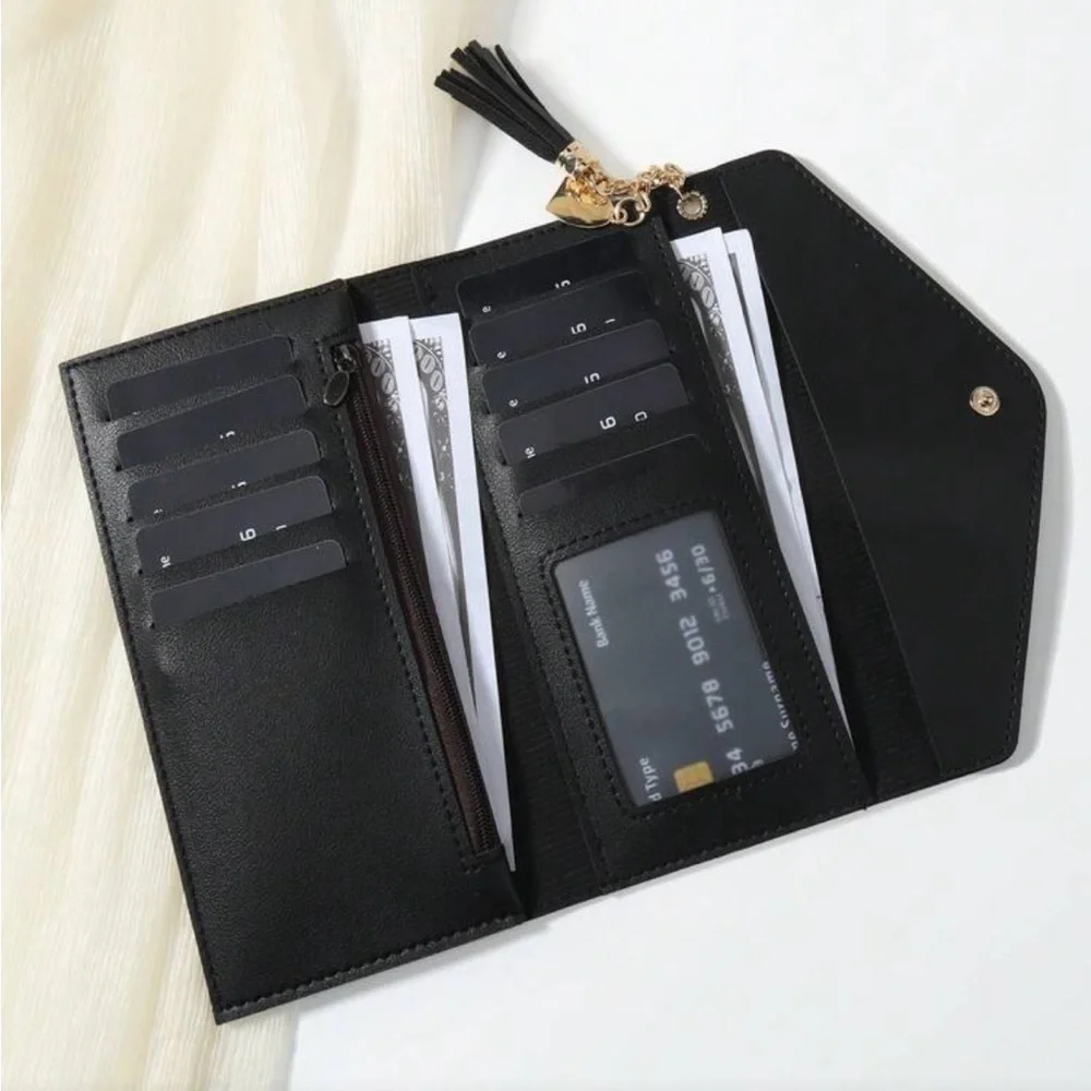 ⚠️Clearance Sleek Black Tassel Long Wallet With Gold Heart Pendant - Picture 4 of 4